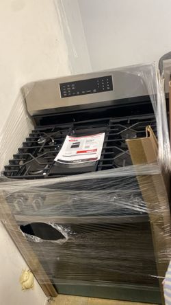 GE GGF600AVSS Range