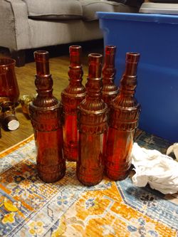 5 red decorative bottles