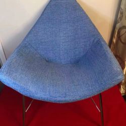 High Back Comfortable Big Chair. SALE 