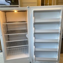 Stand Up Freezer 5 Feet  by 28 Inches