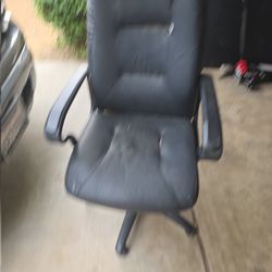 Free Chairs