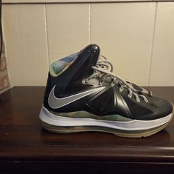8.5 LeBron 10 Prism