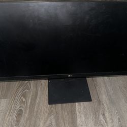 LG WIDESCREEN MONITOR