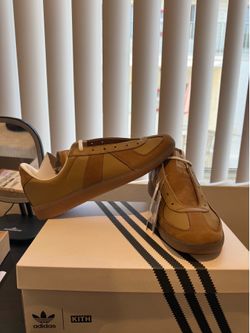 KITH BW ARMY  (Men’s11.5)