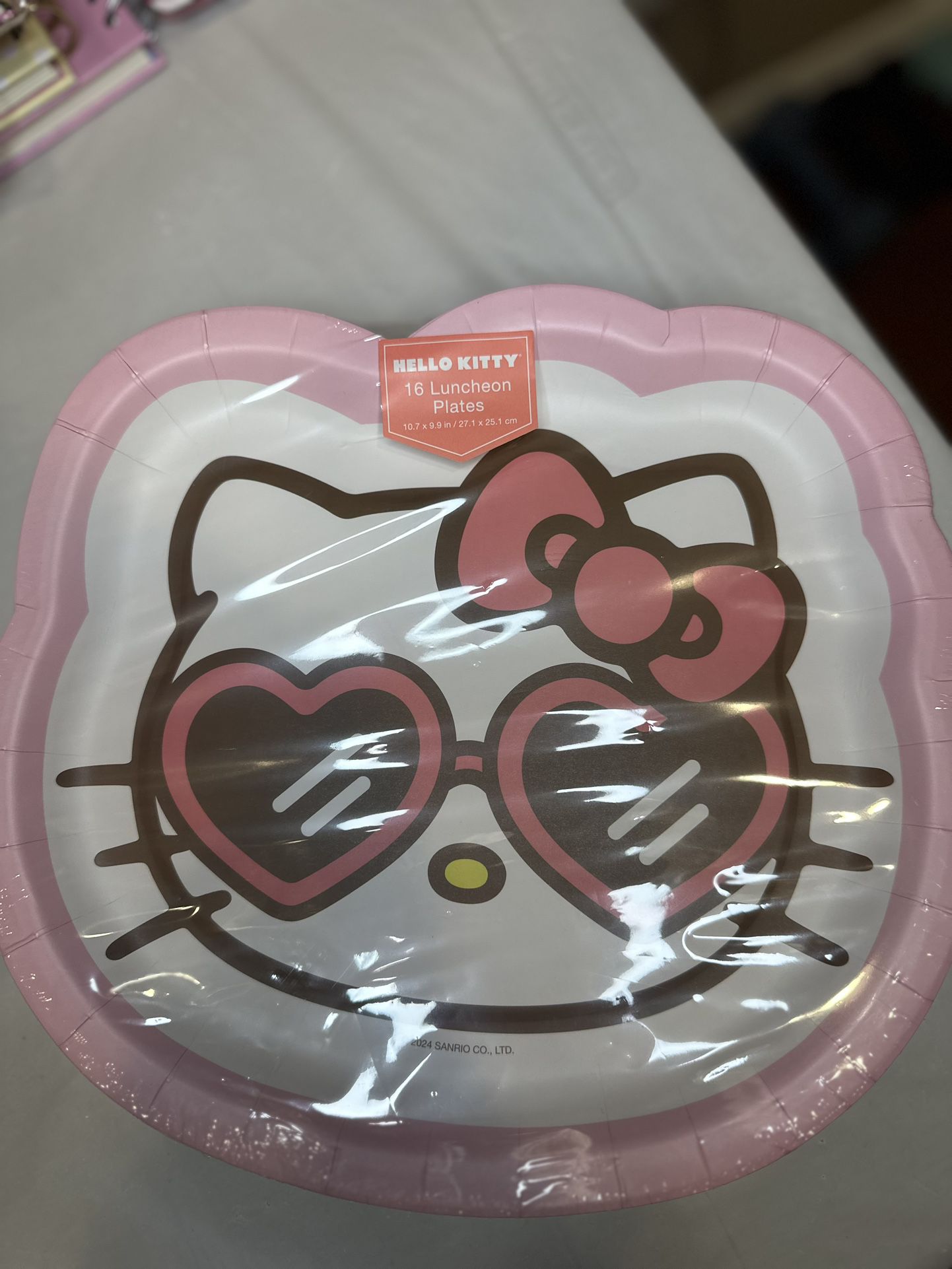 Hello Kitty Plates 