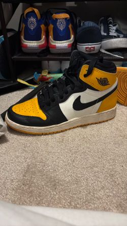 Jordan 1’s Taxis- Size 4