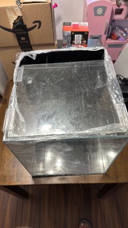JBJ 15 gallon all in one desktop fish aquarium