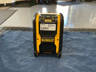 Dewalt 20V/12V MAX Bluetooth Speaker (DCR006)
