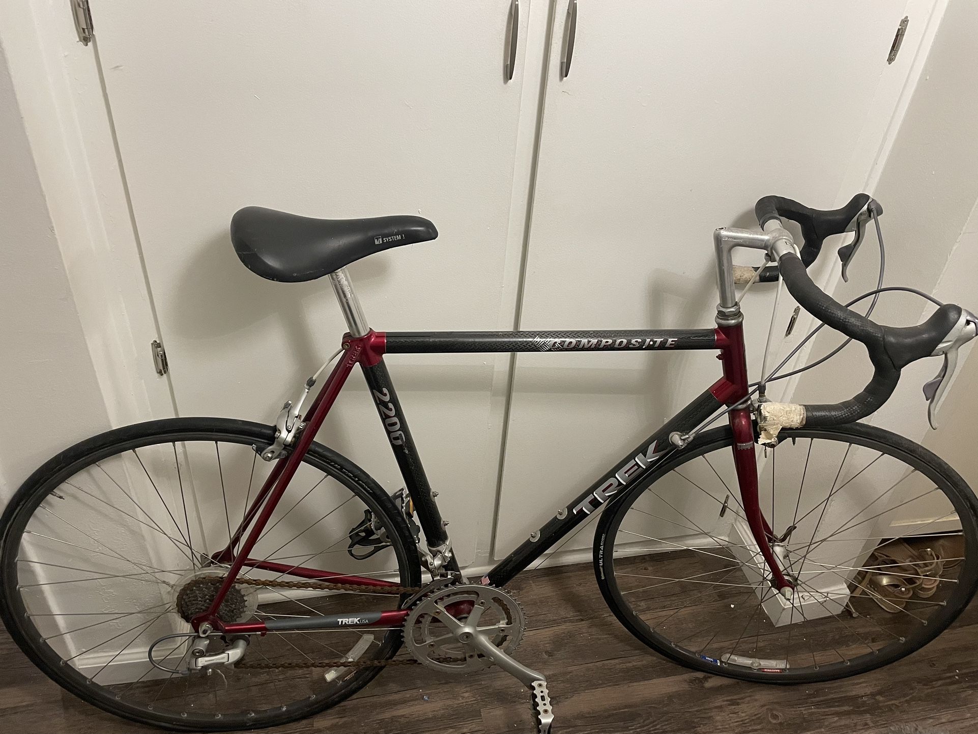 Trek cheap 2200 composite