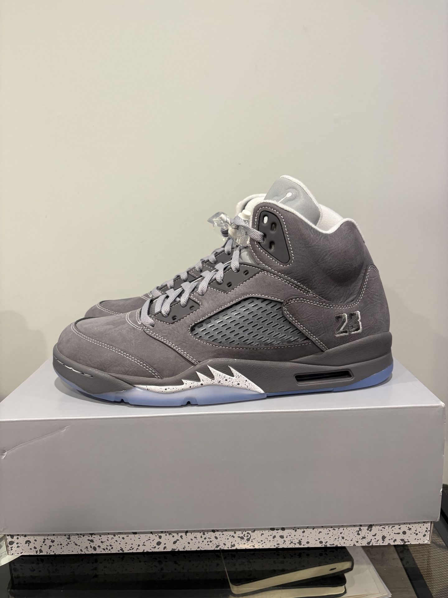 Air Jordan 5 “Cool Grey” size 12M