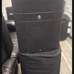 2 Mackie DRM 212 POWERED & 2 EV ZXA 1 Powered Subs