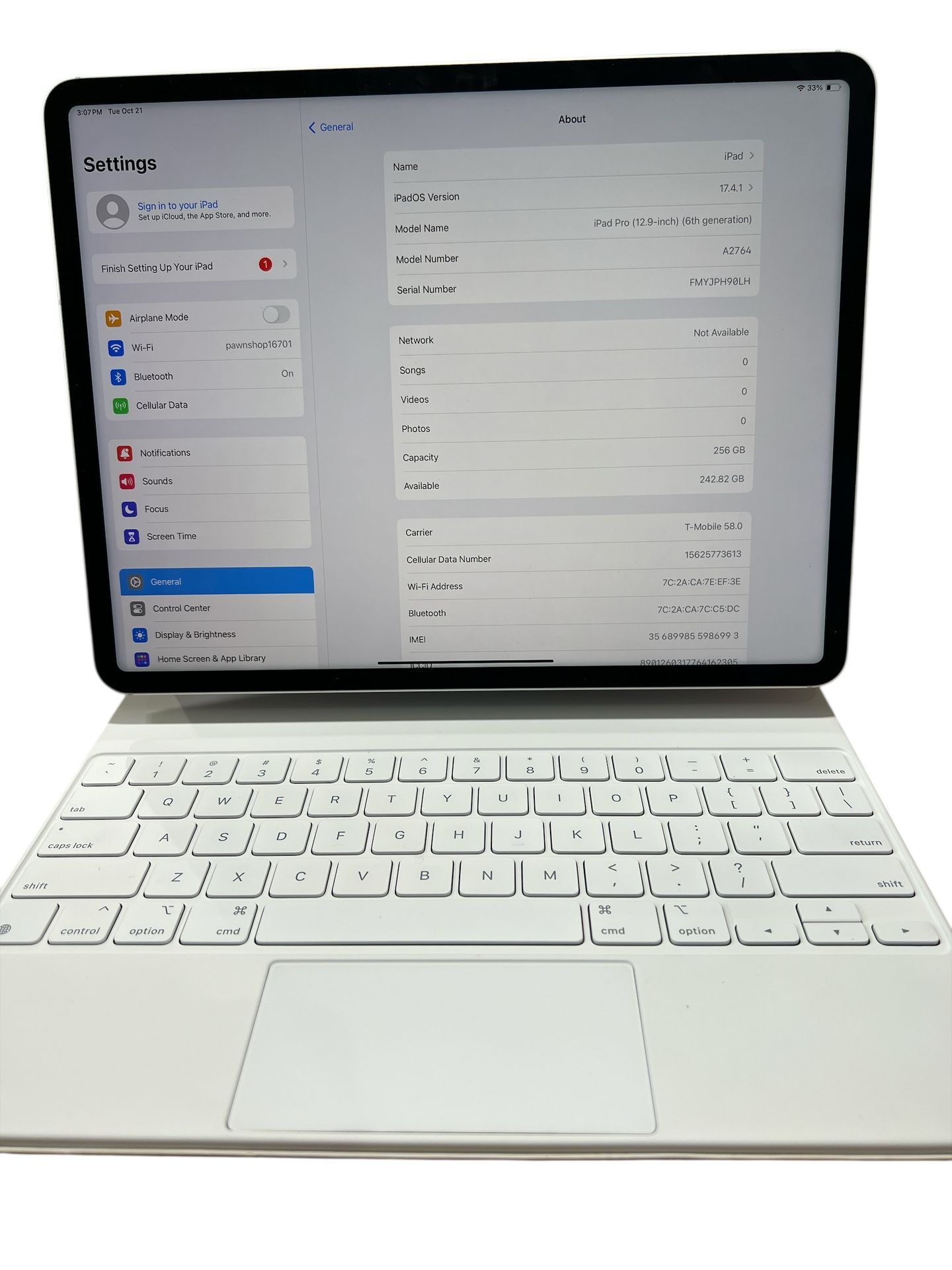 Apple iPad W/keyboard