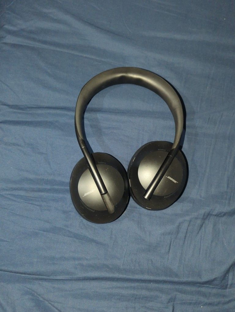 Bose NC 700