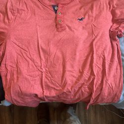 🔥 Hollister Red Henley Shirt – Size Large – Great Fit