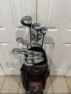 Complete right golf club set
