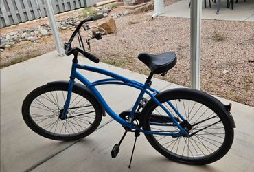 26' Huffy Cranbrook Adult Bicycle - NEEDS INTERTUBES REPLACED