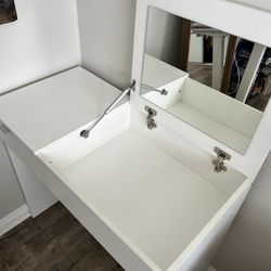 Make Up VANITY IKEA DESK W MIRROR