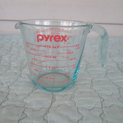 Pyrex 2 CUP Glass Clear MEASURING CUP Mixing Pouring Storing Stirring USA made