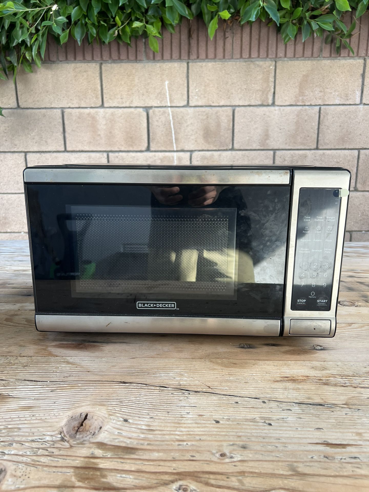 700W Microwave