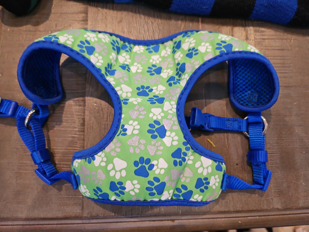 NWOT Top Paw  Extra Small Dog Harness 