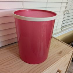  2.4 Gallon small Trash Can without lid