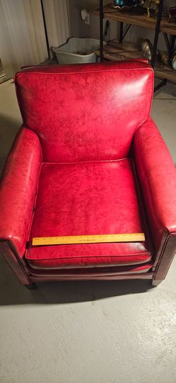 Vintage Mid-Century Modern Red Vinyl Club Chair / Armchair