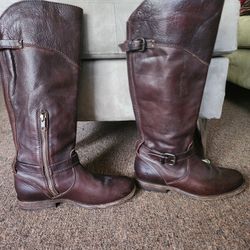 FRYE Boots Women's  Size 7 B 