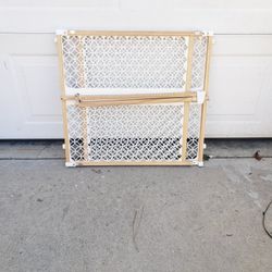 Baby Safety Gate Or Pet Gate 