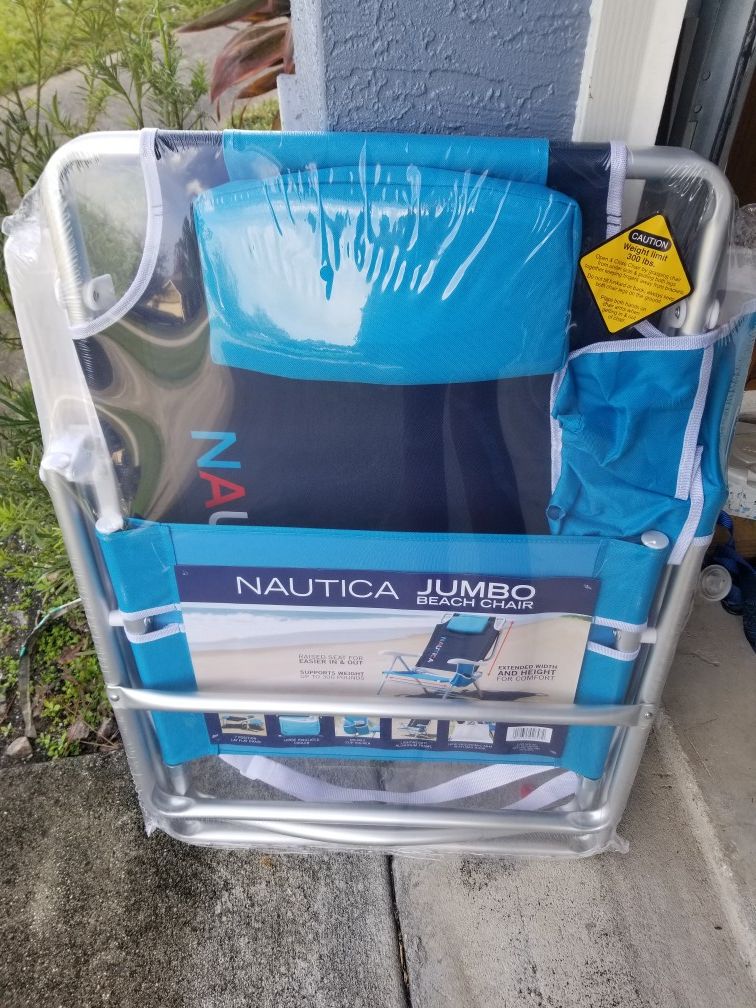 Nautica Jumbo Beach Chair...Brand new In package