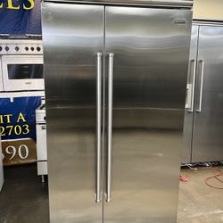 SUB ZERO 42”WIDE BUILT IN STAINLESS STEEL SIDE BY SIDE REFRIGERATOR 