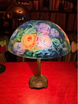 Glass painted table lamp (Tiffany?)