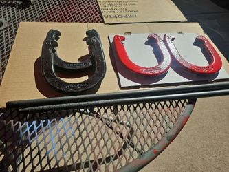Horseshoes, steel,Black, red, 2 steel posts, unused,Perfect Condition, E MESA AZ