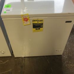 Magic Chef Freezer HMCF7W4 AX0