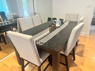 BLACK WOODEN DINING TABLE WITH 6 CHAIRS