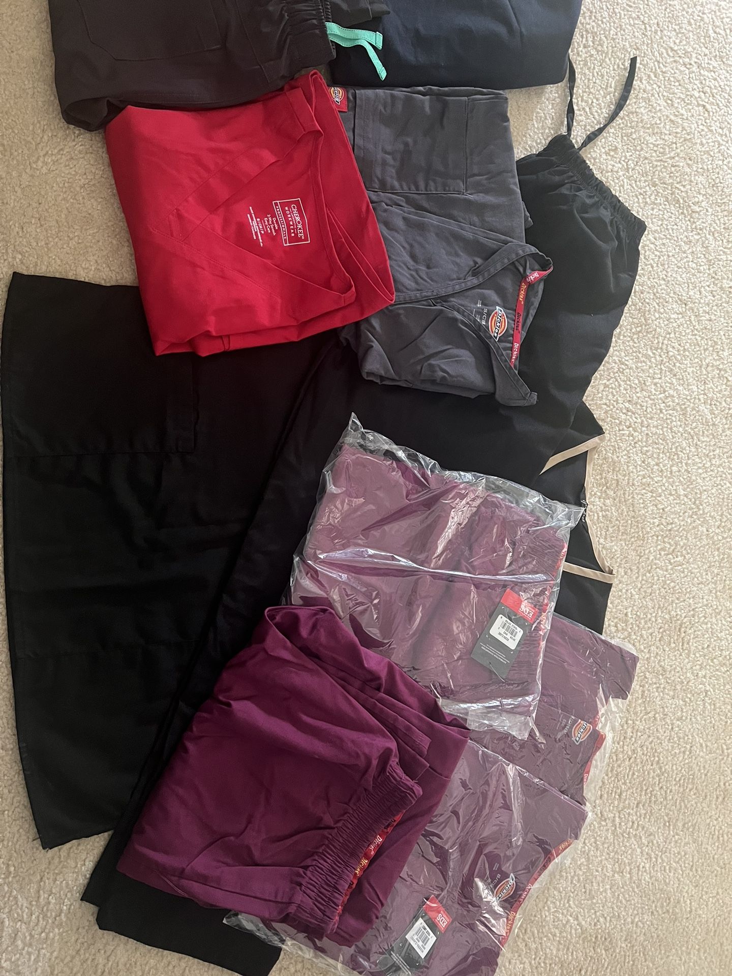 Scrub Tops And Bottoms 