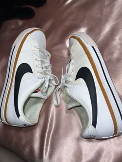 Nike Court Legacy,