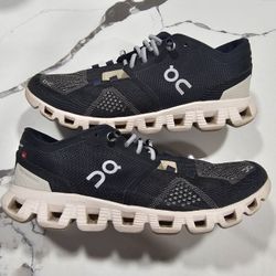 On Cloud X 3 Pearl Black Size 7.5 US Women's Running Casual Shoes