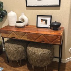 Entry Way Table 