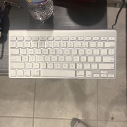 A1314  Apple Keyboard 