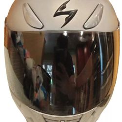 Used Exo Scorpion Full face motorcycle helmet Size Medium