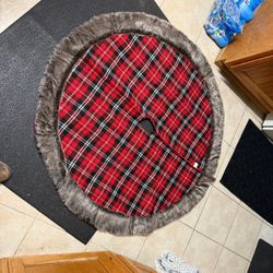 46” Christmas Tree Round Apron