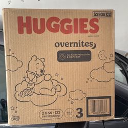 Size 3 Huggies Overnites Diapers (132 count)