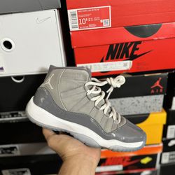 2021 Jordan Cool Grey 11s size 5Y VNDS