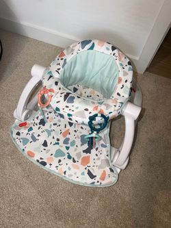 Fisher-Price Portable Baby Chair Sit-Me-Up Floor Seat with Developmental Toys & Machine Washable Seat Pad, Pacific Pebble