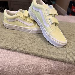 Vans size 3