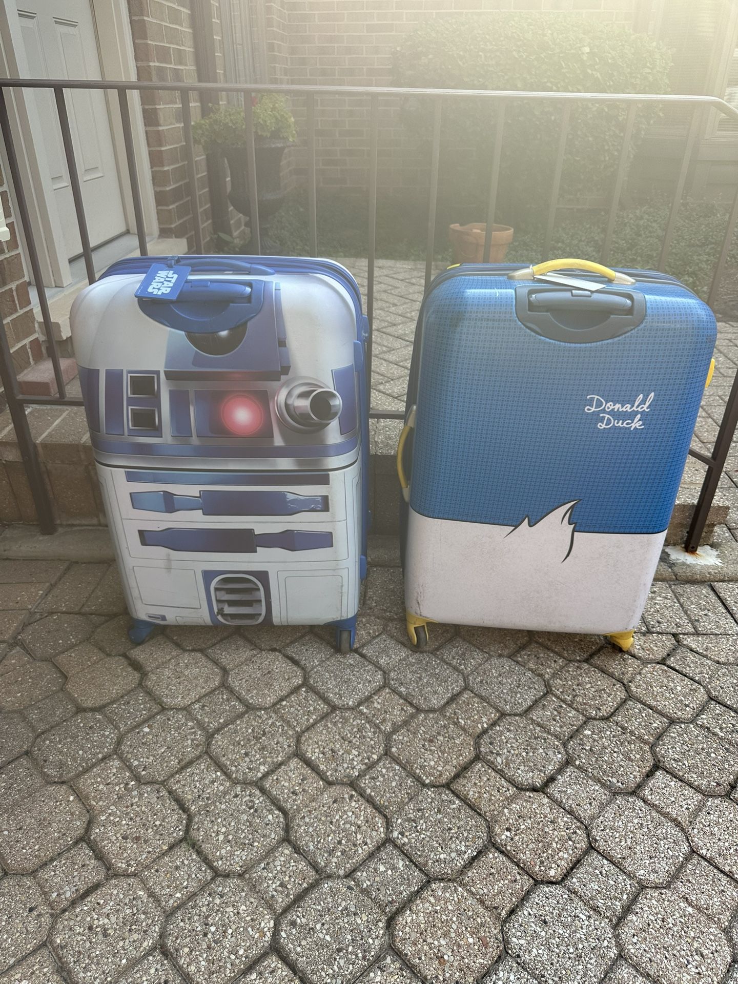 American Tourister Hard Shell Disney Character Luggage 28”