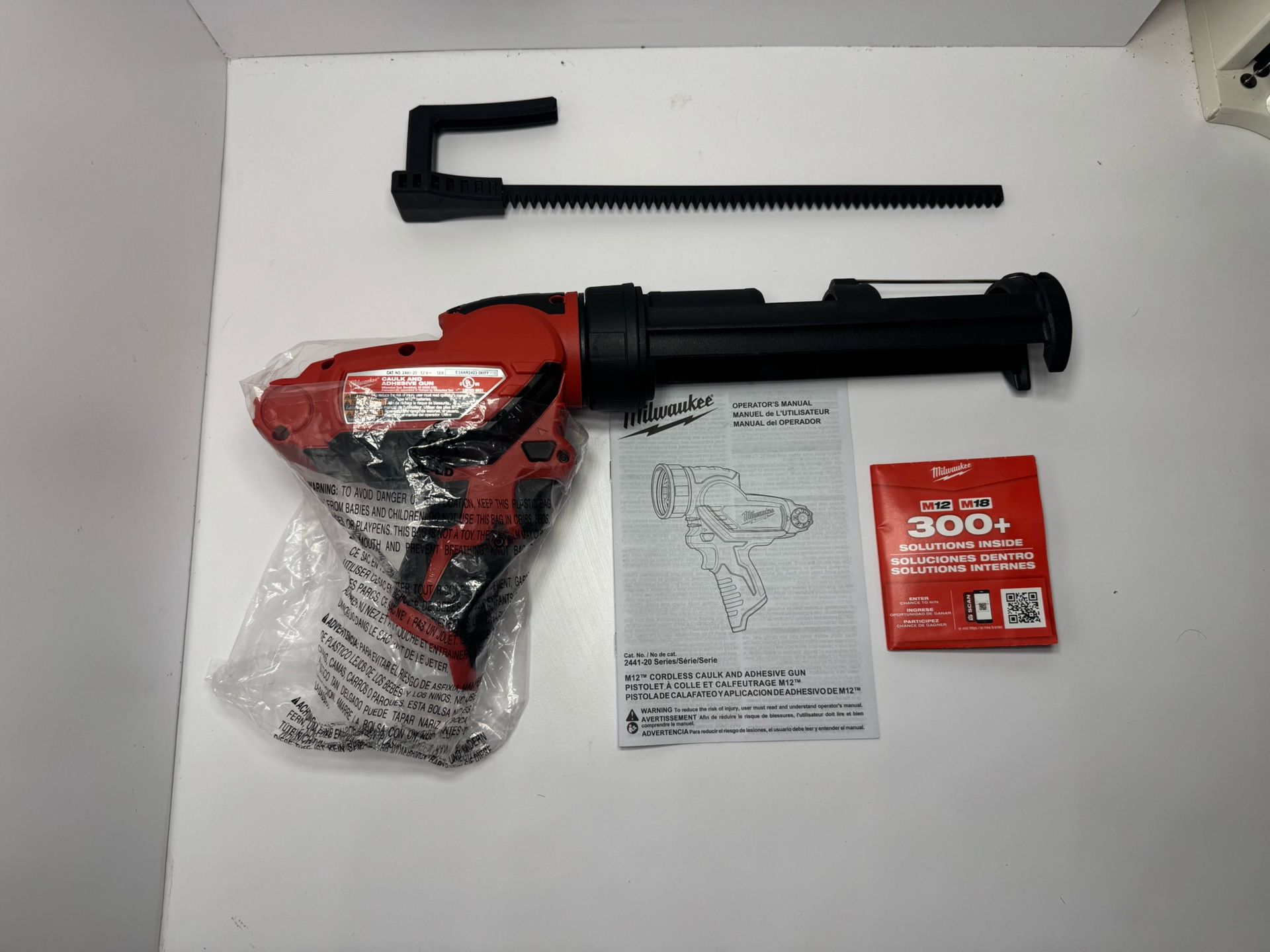 Milwaukee M13 Caulk And Adhesive Gun (Tool Only)