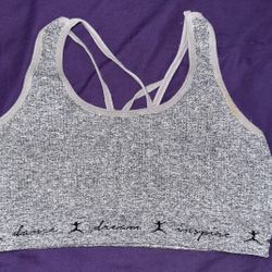 Women’s Sports Bra