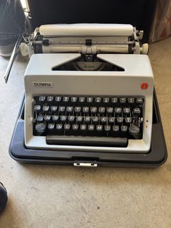 Olympia Manual Typewriter