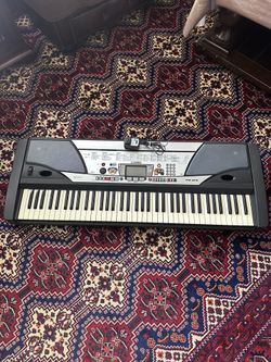 Yamaha PSR-GX76 Portable Keyboard